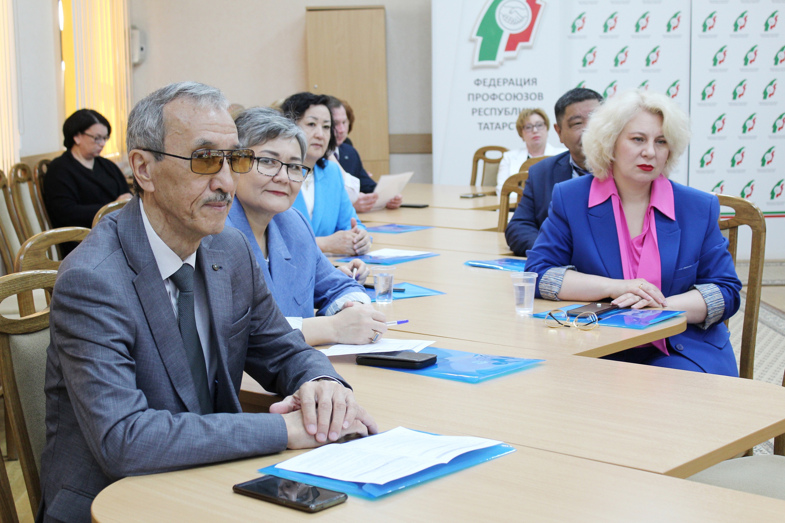 УКРЕПЛЯЯ МЕЖДУНАРОДНОЕ СОТРУДНИЧЕСТВО