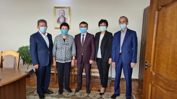 РАБОЧАЯ ПОЕЗДКА ПРЕДСТАВИТЕЛЕЙ ОТРАСЛЕВОГО ПРОФСОЮЗА В Г. СЕМЕЙ