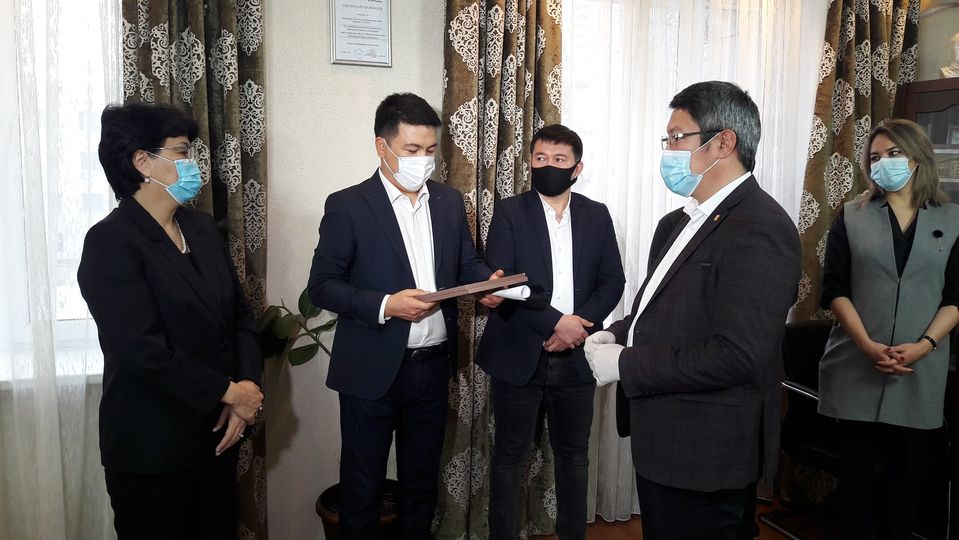 ПОДВЕДЕНЫ ИТОГИ РЕСПУБЛИКАНСКОГО КОНКУРСА СРЕДИ ЖУРНАЛИСТОВ «ҰСТАЗ МҮДДЕСІ – КӘСІПОДАҚ НАЗАРЫНДА» «КАЗАХСТАНСКОГО ОТРАСЛЕВОГО ПРОФСОЮЗА РАБОТНИКОВ ОБРАЗОВАНИЯ И НАУКИ»