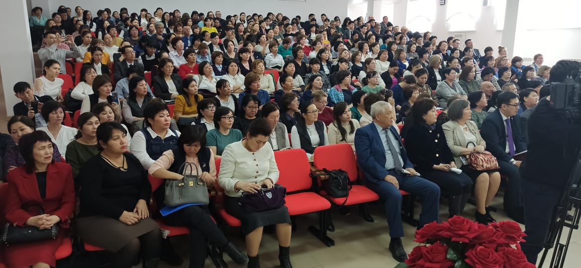 САЛАЛЫҚ БІЛІМ КӘСІПОДАҒЫНЫҢ ӨКІЛДЕРІ АТЫРАУ ОБЛЫСЫНДА БОЛДЫ