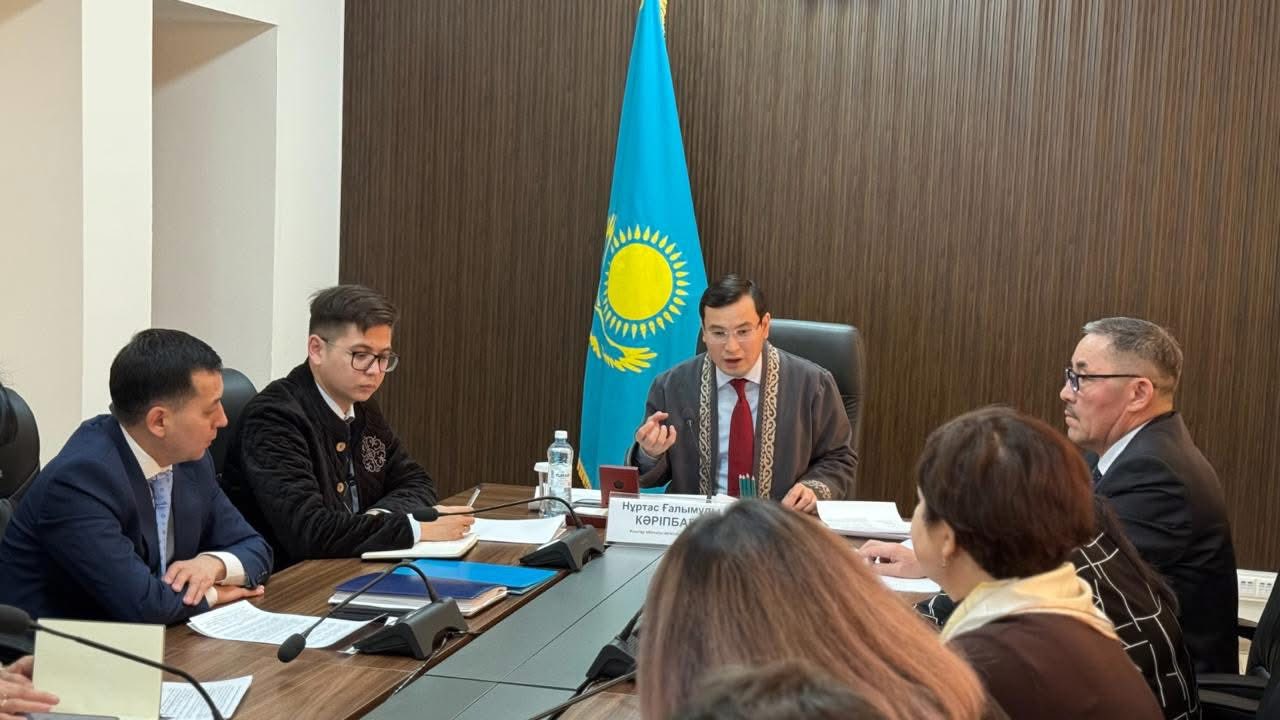 ҰЛЫТАУДА ҮШЖАҚТЫ КОМИССИЯНЫҢ КЕЗЕКТІ ОТЫРЫСЫ ӨТТІ