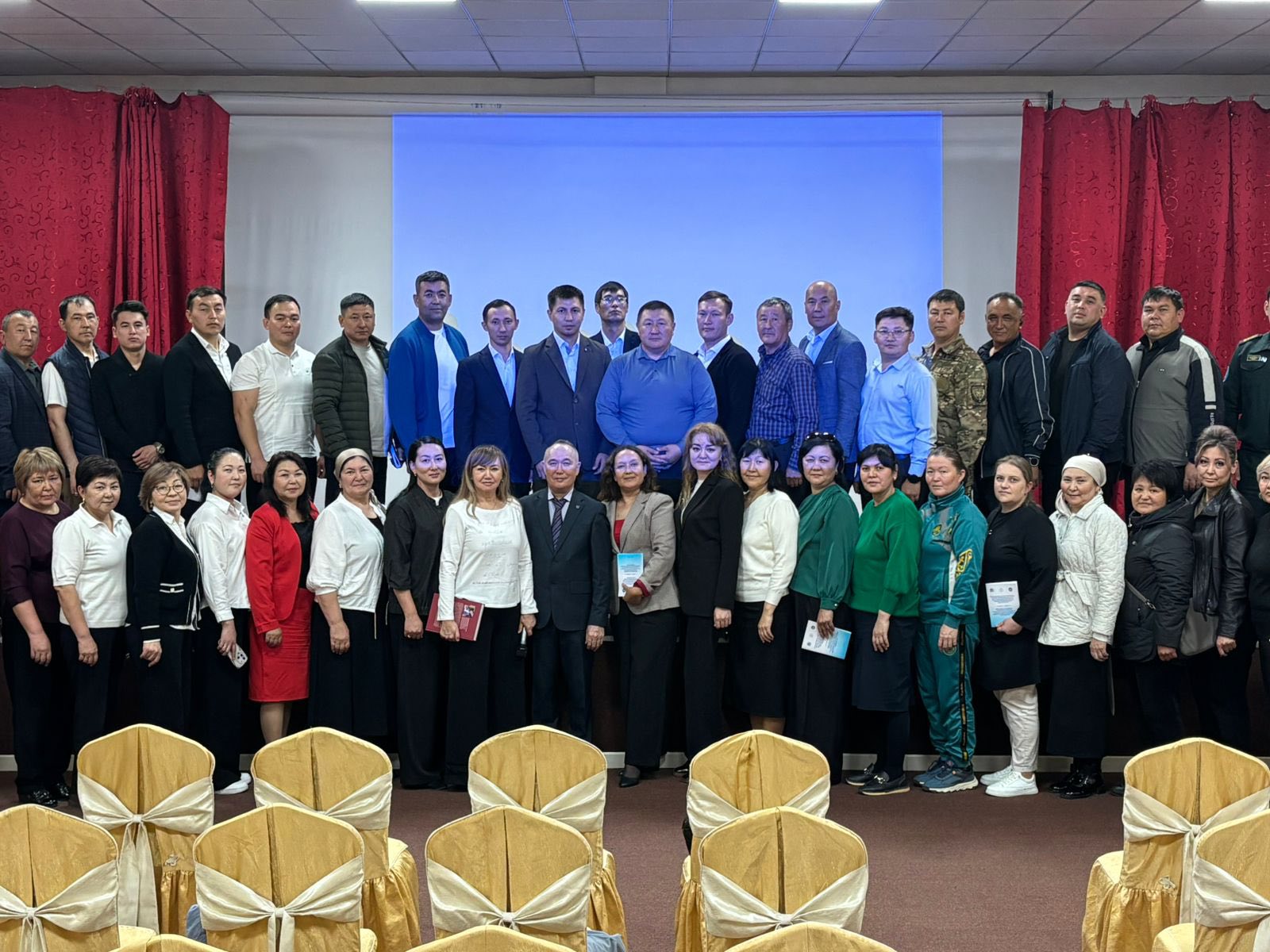ҚАРАСАЙ ЖӘНЕ ҰЙҒЫР АУДАНДАРЫНДАҒЫ СЕМИНАР