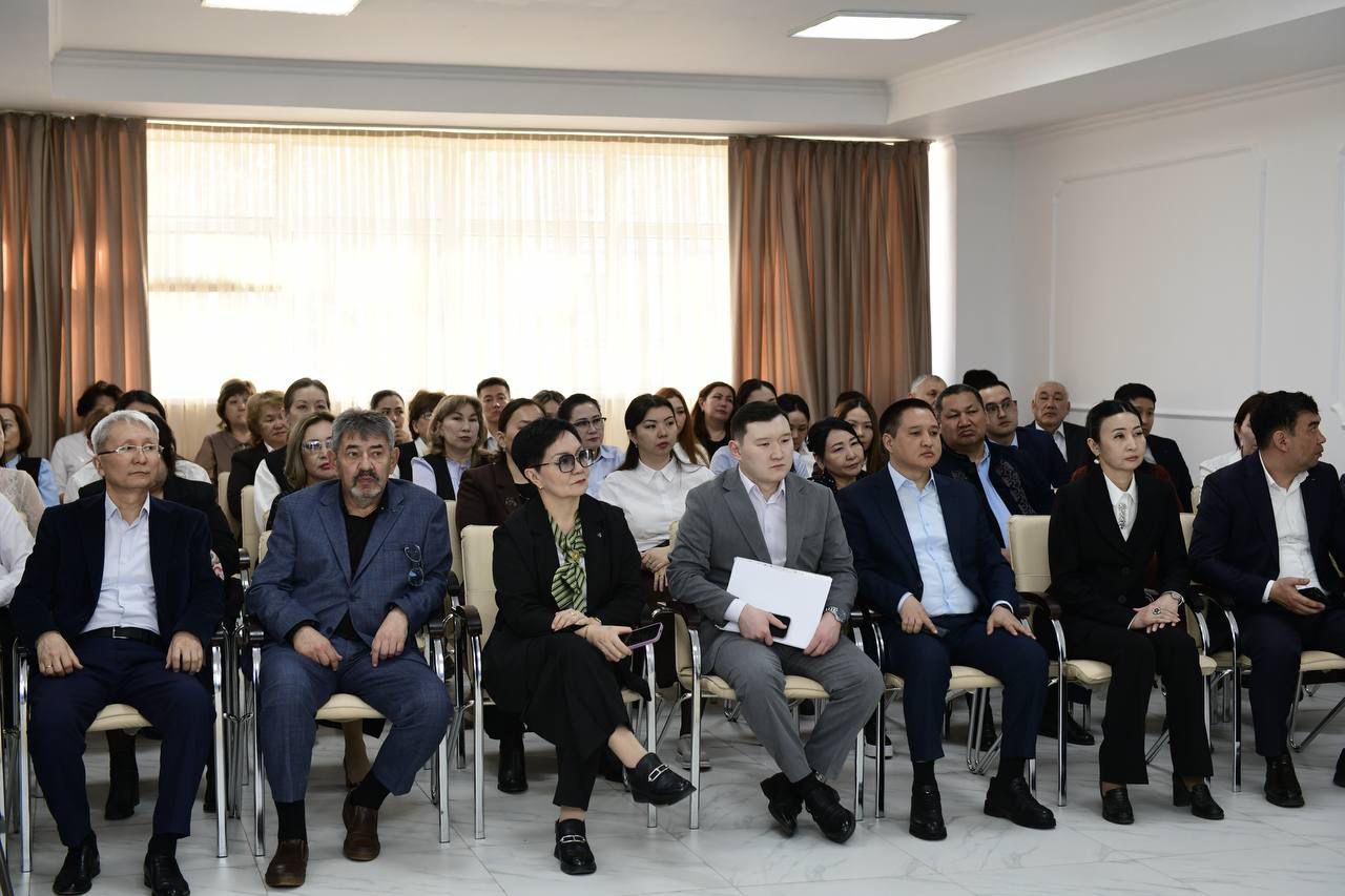 АҚТӨБЕДЕГІ ТАҒЫЛЫМДЫ КЕЗДЕСУ