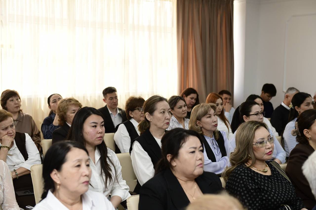 АҚТӨБЕДЕГІ ТАҒЫЛЫМДЫ КЕЗДЕСУ