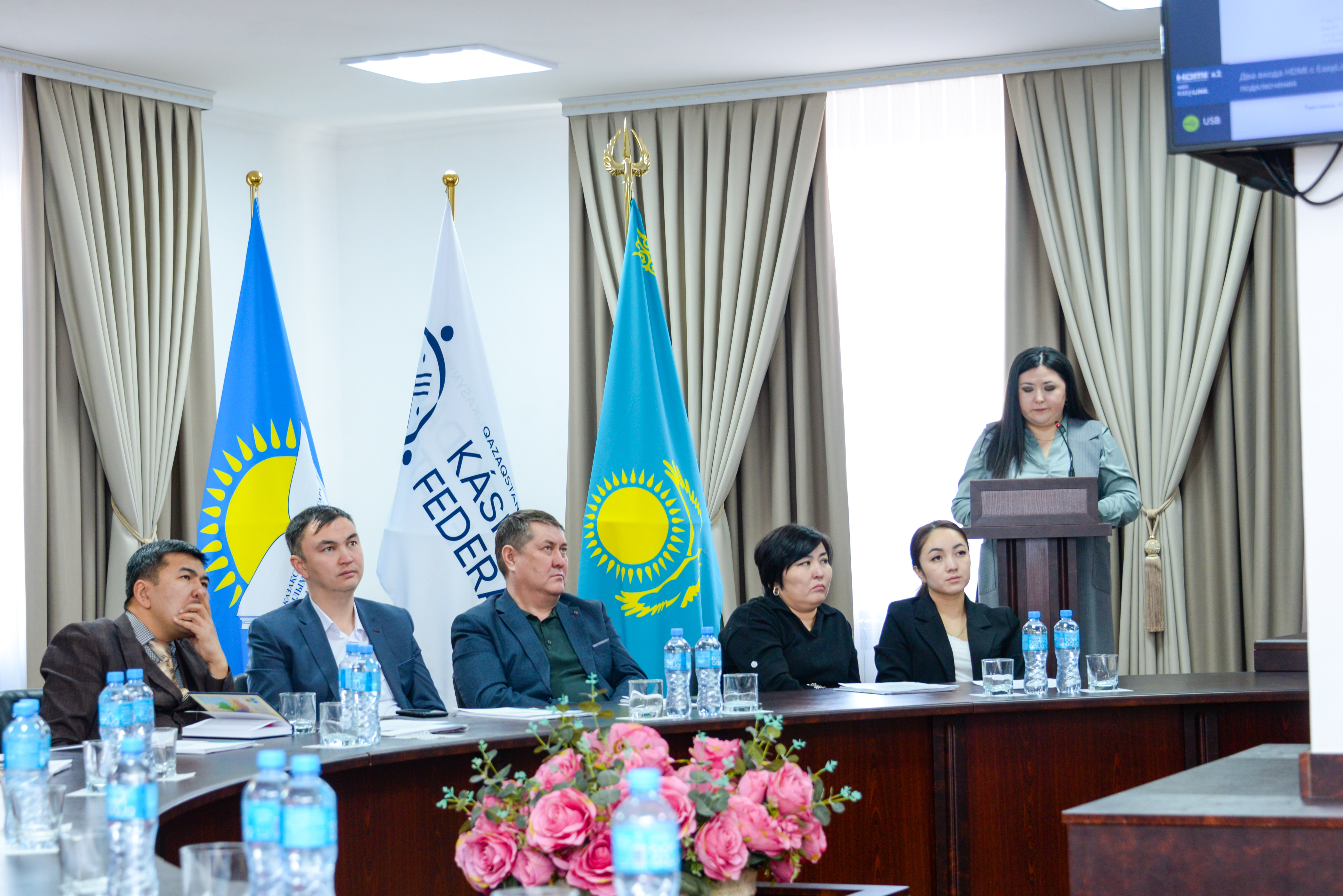 ЖАМБЫЛДА БІРІККЕН КОМИТЕТТІҢ ІІ ПЛЕНУМЫ ӨТТІ