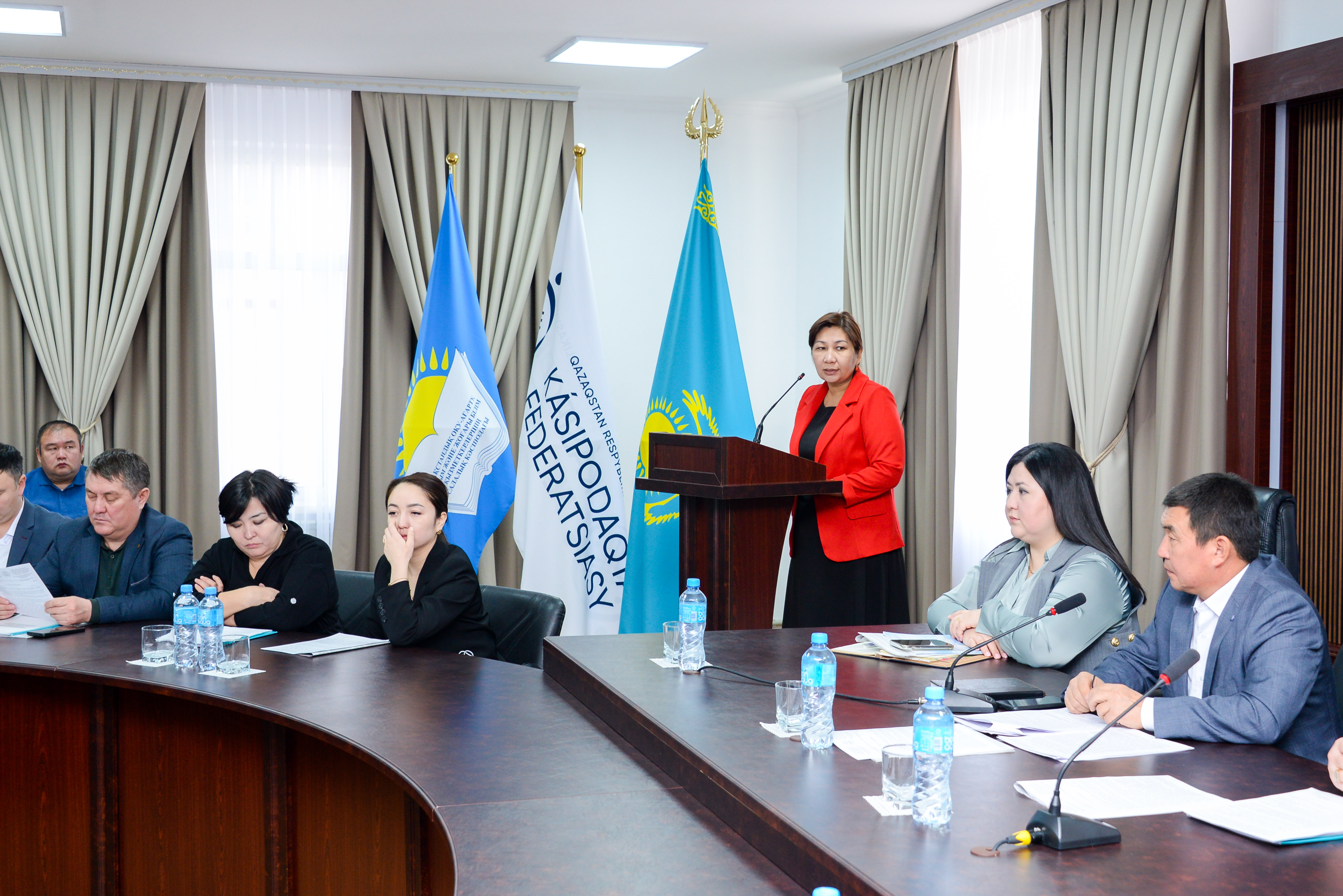 ЖАМБЫЛДА БІРІККЕН КОМИТЕТТІҢ ІІ ПЛЕНУМЫ ӨТТІ