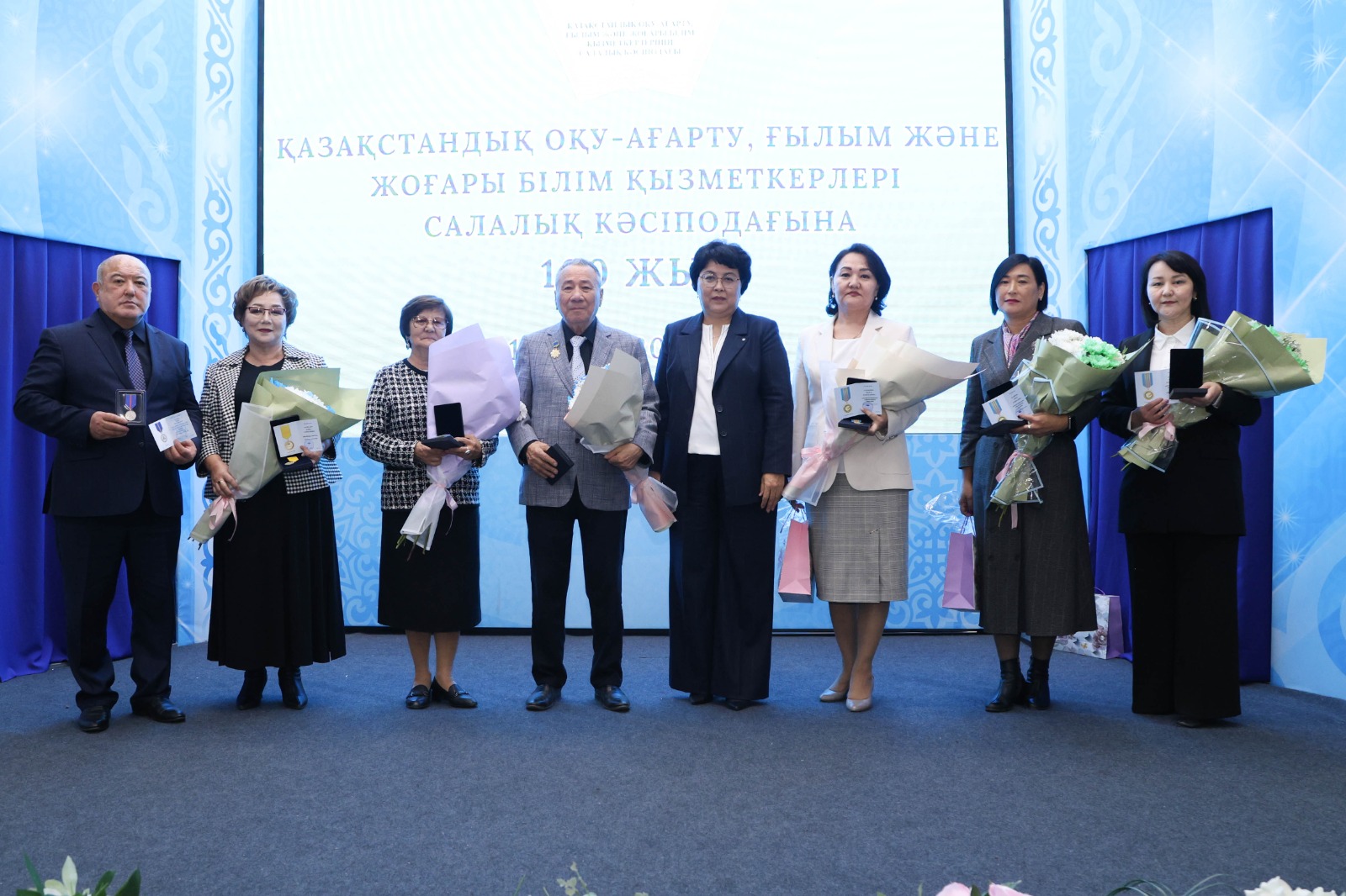 БАТЫС ҚАЗАҚСТАНДА САЛАЛЫҚ КӘСІПОДАҚТЫҢ 100 ЖЫЛДЫҒЫ АТАП ӨТІЛДІ
