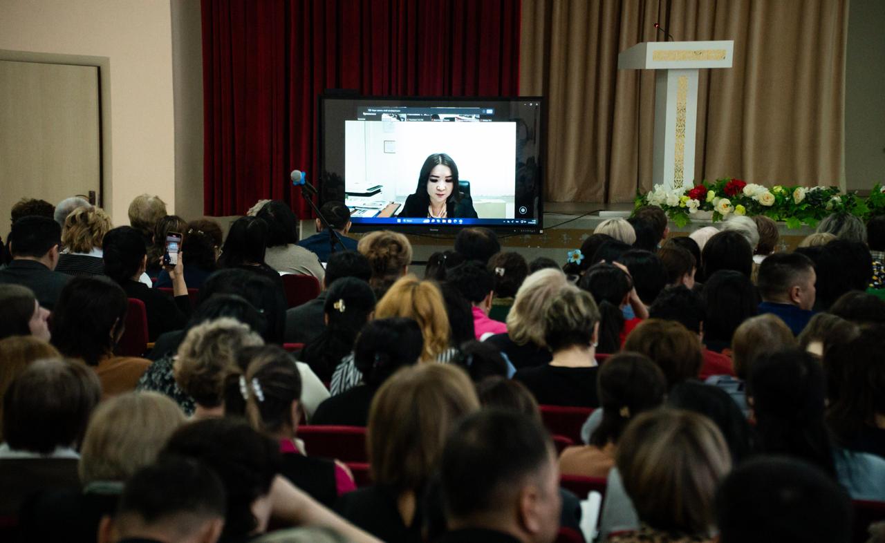 РАБОЧИЙ ВИЗИТ ДЕЛЕГАЦИИ ОТРАСЛЕВОГО ПРОФСОЮЗА И МИНИСТЕРСТВА ПРОСВЕЩЕНИЯ В КАРАГАНДИНСКУЮ ОБЛАСТЬ