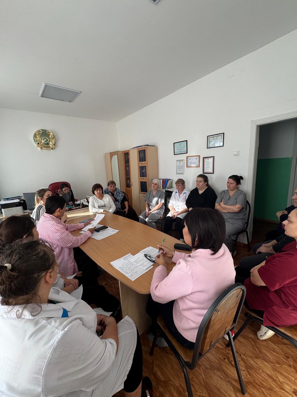 ДИАЛОГ О ПРАВАХ И ГАРАНТИЯХ: ВИЗИТ ПРЕДСТАВИТЕЛЕЙ ПРОФСОЮЗА В ПЕРВИЧНУЮ ОРГАНИЗАЦИЮ