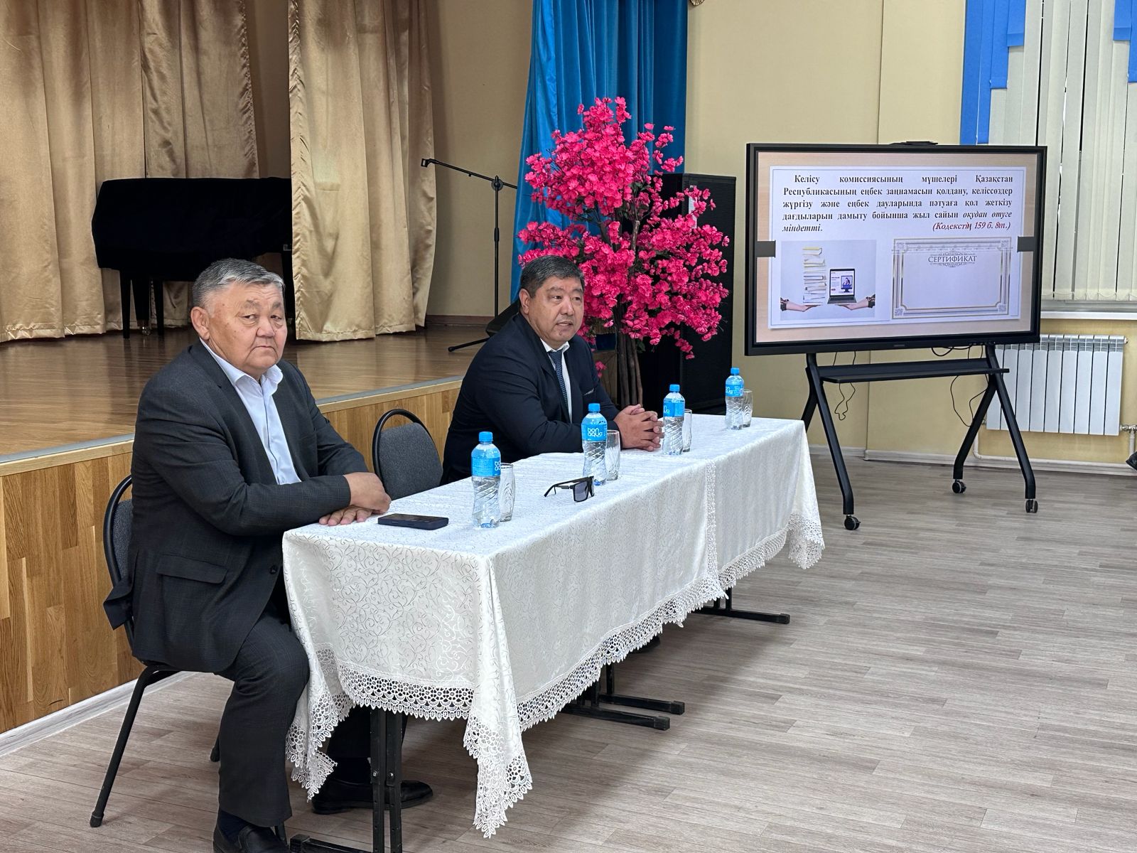 КЕЛІСУ КОМИССИЯСЫ МҮШЕЛЕРІНЕ АРНАЛҒАН КЕЗЕКТІ СЕМИНАР КЕРБҰЛАҚТА