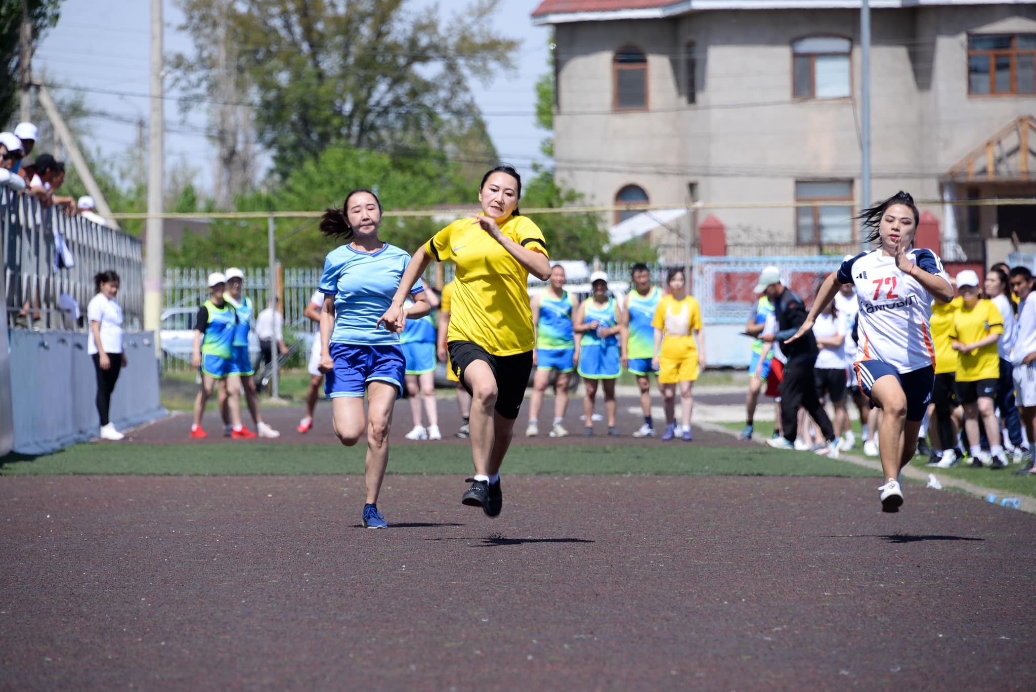 ЖАМБЫЛДА IX КӘСІПОДАҚ СПАРТАКИАДАСЫНЫҢ ЖАЛАУЫ ЖЕЛБІРЕДІ