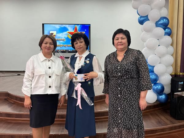 КӘСІПОДАҚ МҮШЕЛЕРІНЕ ҚҰРМЕТ КӨРСЕТІЛДІ