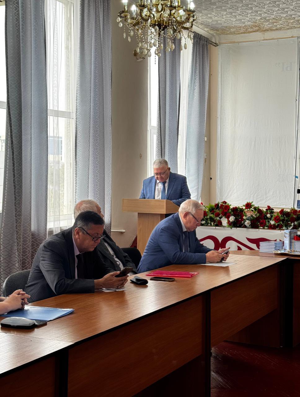 АТЫРАУ ОБЛЫСТЫҚ ҰЙЫМЫНЫҢ АТҚАРУ КОМИТЕТІ ОТЫРЫСЫ