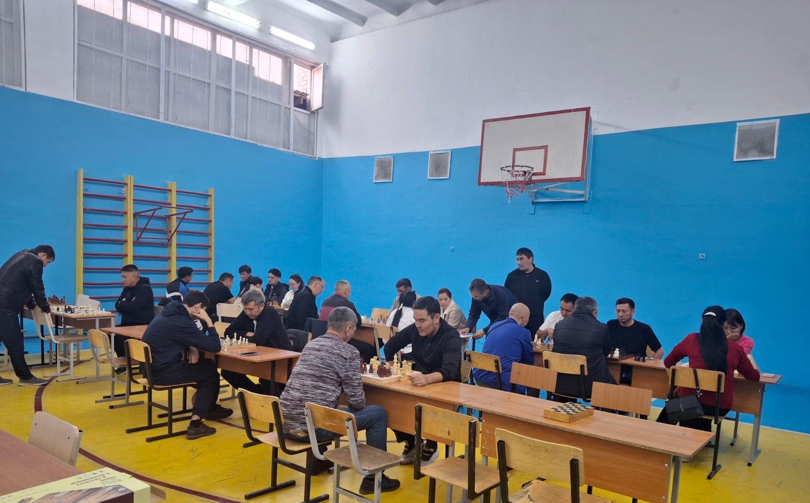 ҰСТАЗДАР АРАСЫНДАҒЫ ДӘСТҮРЛІ СПАРТАКИАДА