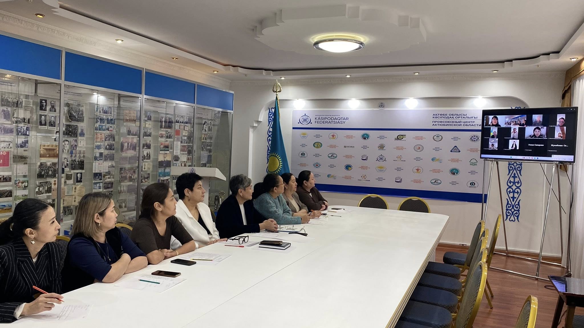 КОМИССИЯ ЖҰМЫСЫНЫҢ ЖЫЛ ҚОРЫТЫНДЫСЫ ШЫҒАРЫЛЫП, ЖАҢА ЖОСПАРЛАР БЕКІТІЛДІ
