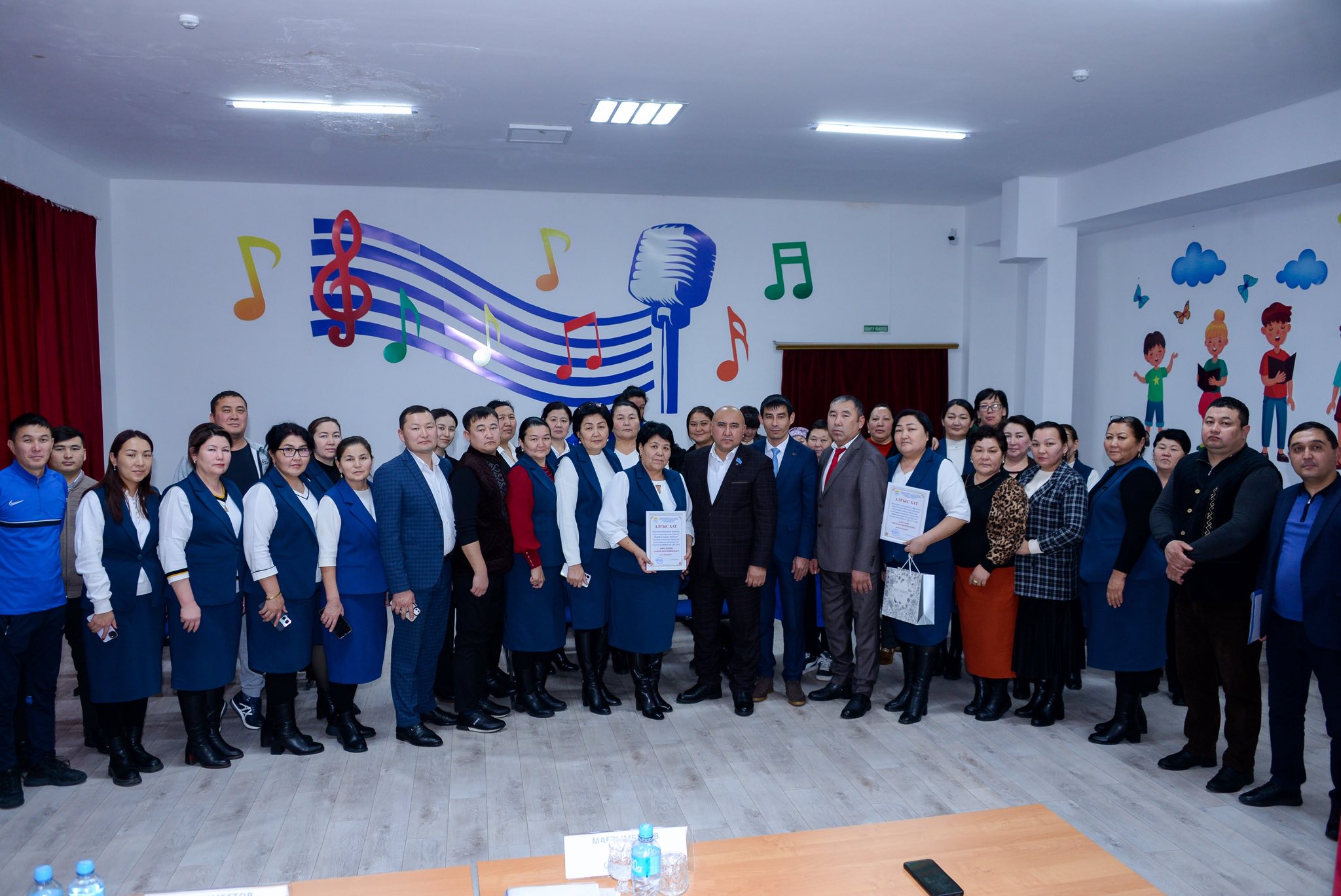 КӘСІПОДАҚ МҮШЕЛЕРІНІҢ ӘЛЕУМЕТТІК-ЕҢБЕК МӘСЕЛЕЛЕРІ НАЗАРДА
