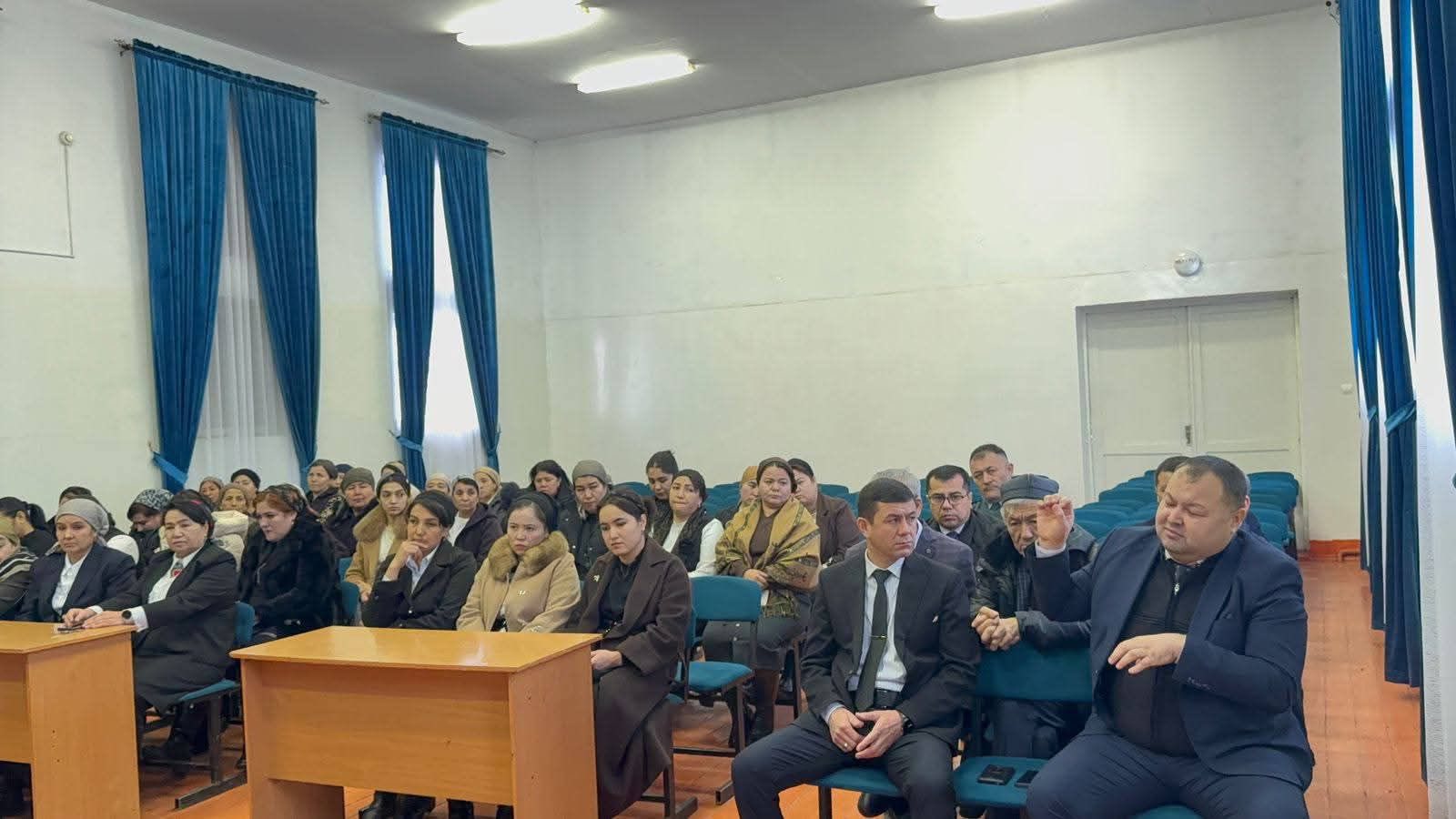 КӘСІПОДАҚ ӨКІЛДЕРІ ЕҢБЕК ҰЖЫМДАРЫМЕН КЕЗДЕСТІ