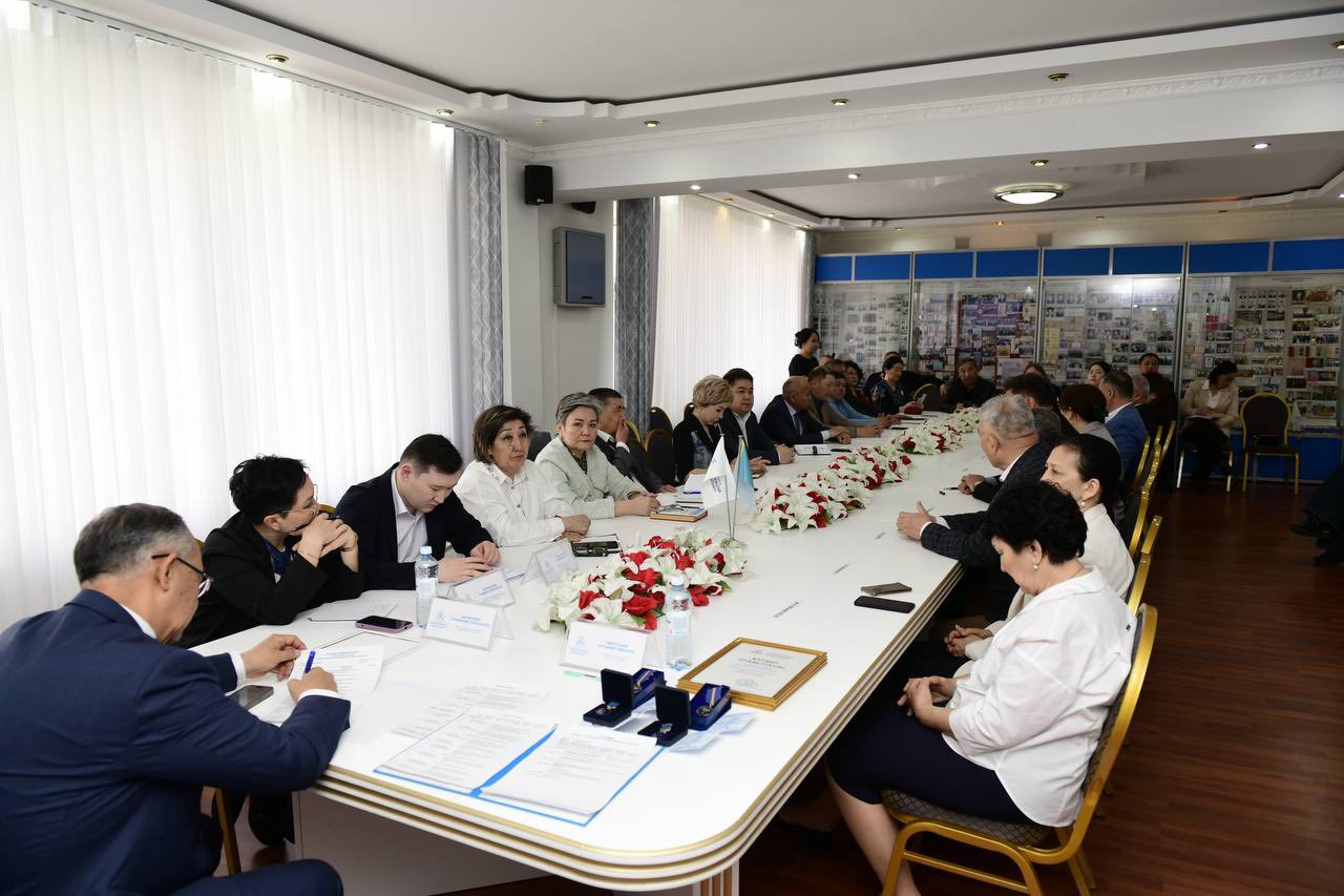 ӨЗЕКТІ МӘСЕЛЕЛЕР ТАЛҚЫЛАНЫП, ҮЗДІКТЕР МАРАПАТТАЛДЫ