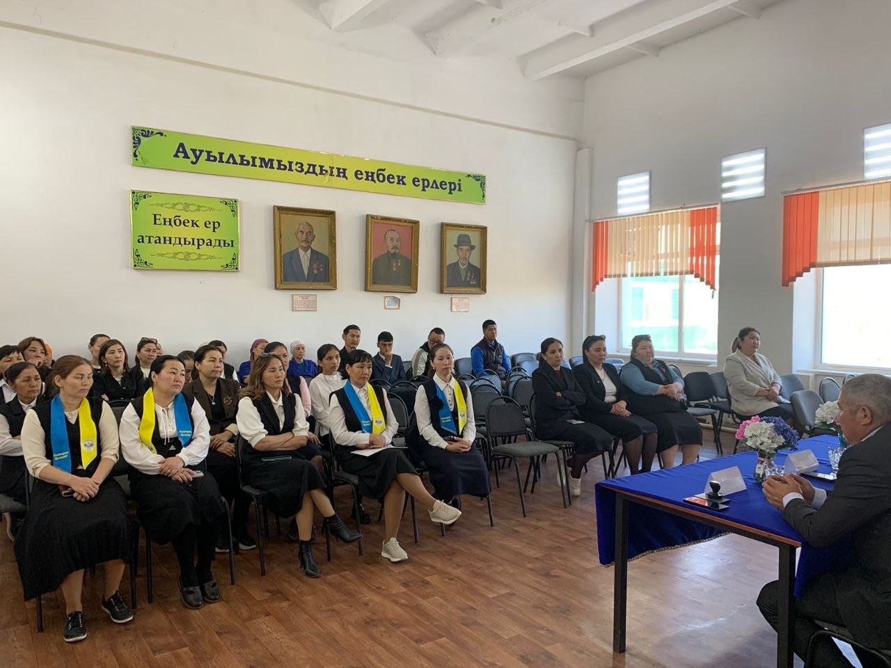 БІЛІМ БЕРУ ҰЙЫМДАРЫНДАҒЫ ӨЗЕКТІ МӘСЕЛЕЛЕР ТАЛҚЫЛАНДЫ