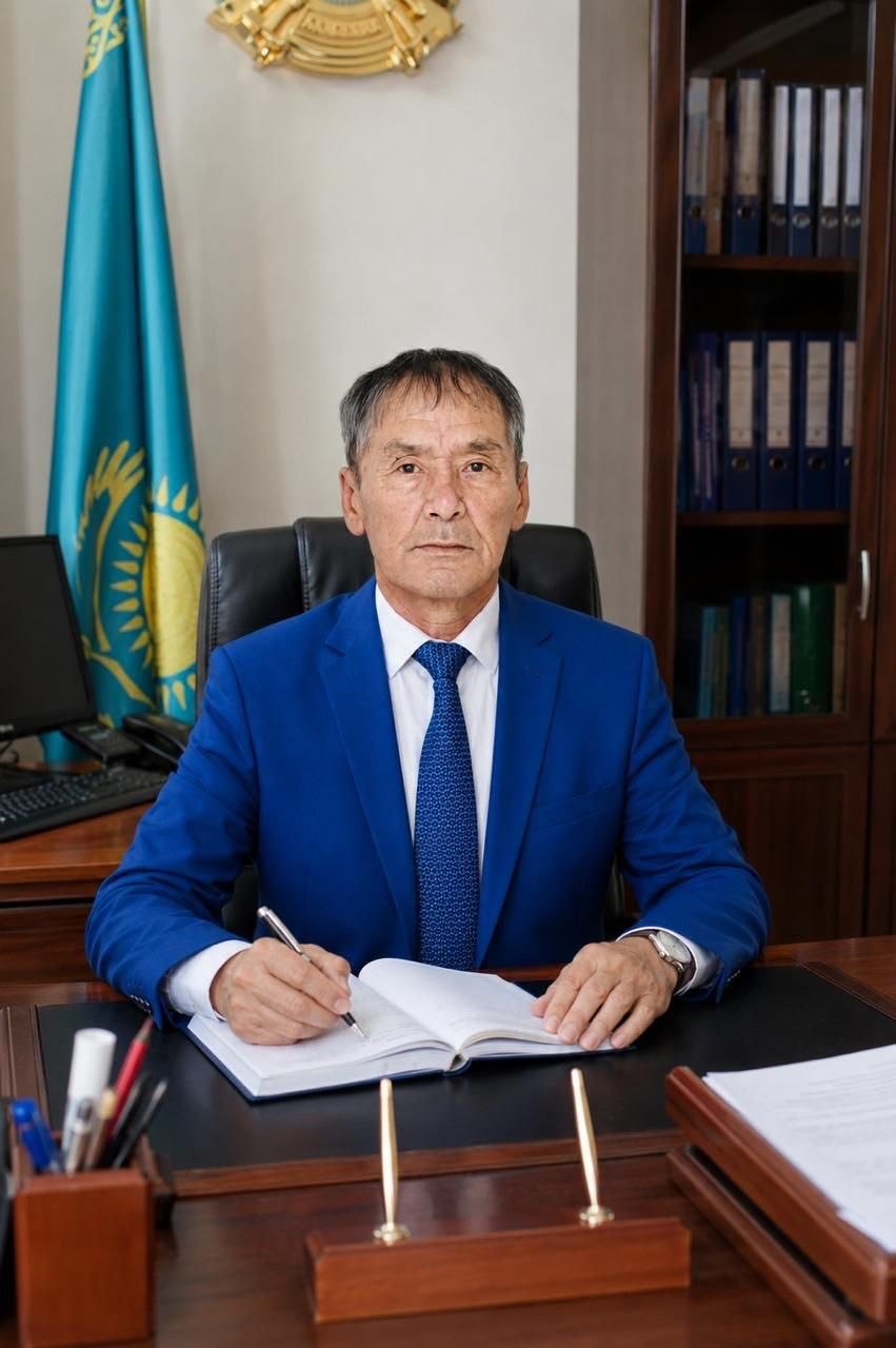 ЕҢБЕК АДАМЫ