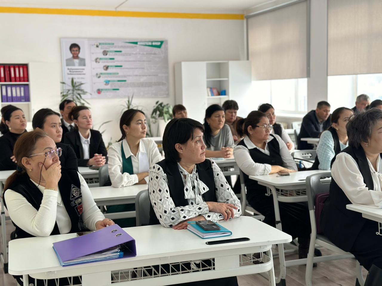 ТЕМІР АУДАНДЫҚ ҰЙЫМЫНЫҢ ТӨРАҒАСЫ КӘСІПОДАҚ МҮШЕЛЕРІМЕН КЕЗДЕСТІ