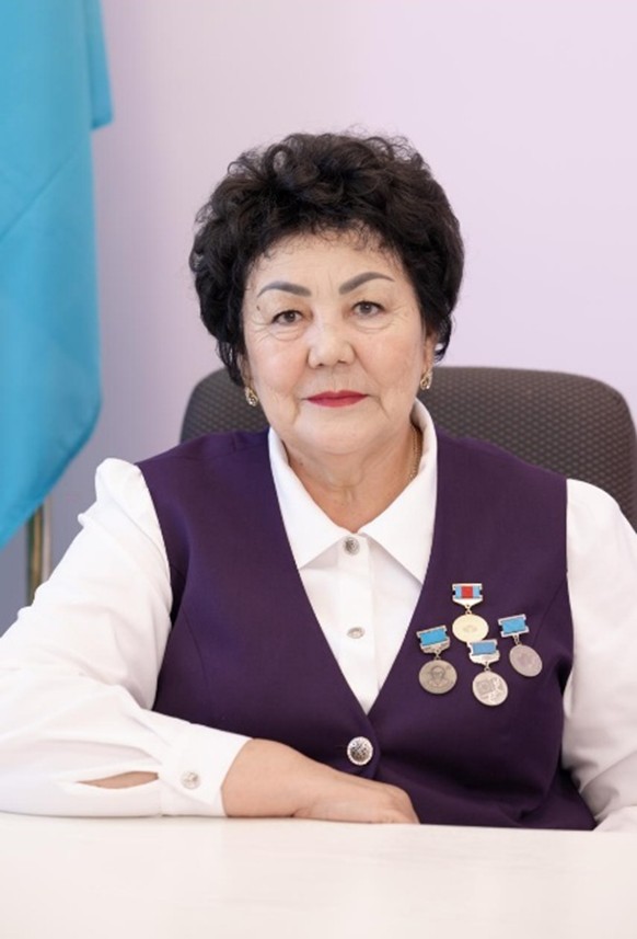 ӨНЕР МЕН ӨНЕГЕ ҰШТАСҚАН ҰСТАЗДЫҚ ЖОЛ
