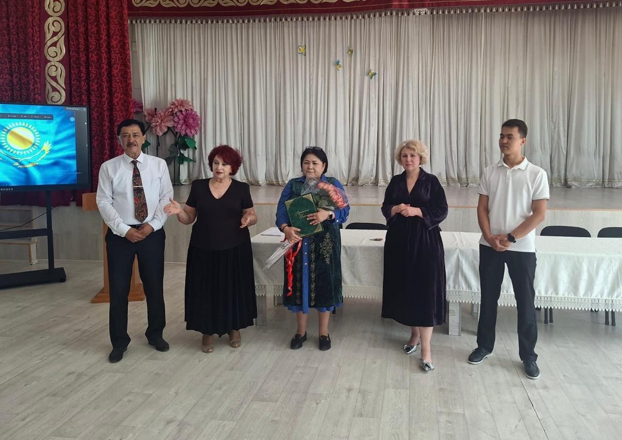 КӘСІПОДАҚ МҮШЕЛЕРІМЕН КЕЗДЕСУ