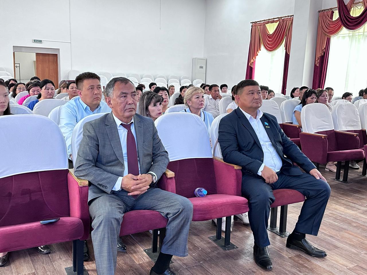 КӨШПЕЛІ СЕМИНАР ҚАРАТАЛ АУДАНЫНДА ЖАЛҒАСЫН ТАПТЫ
