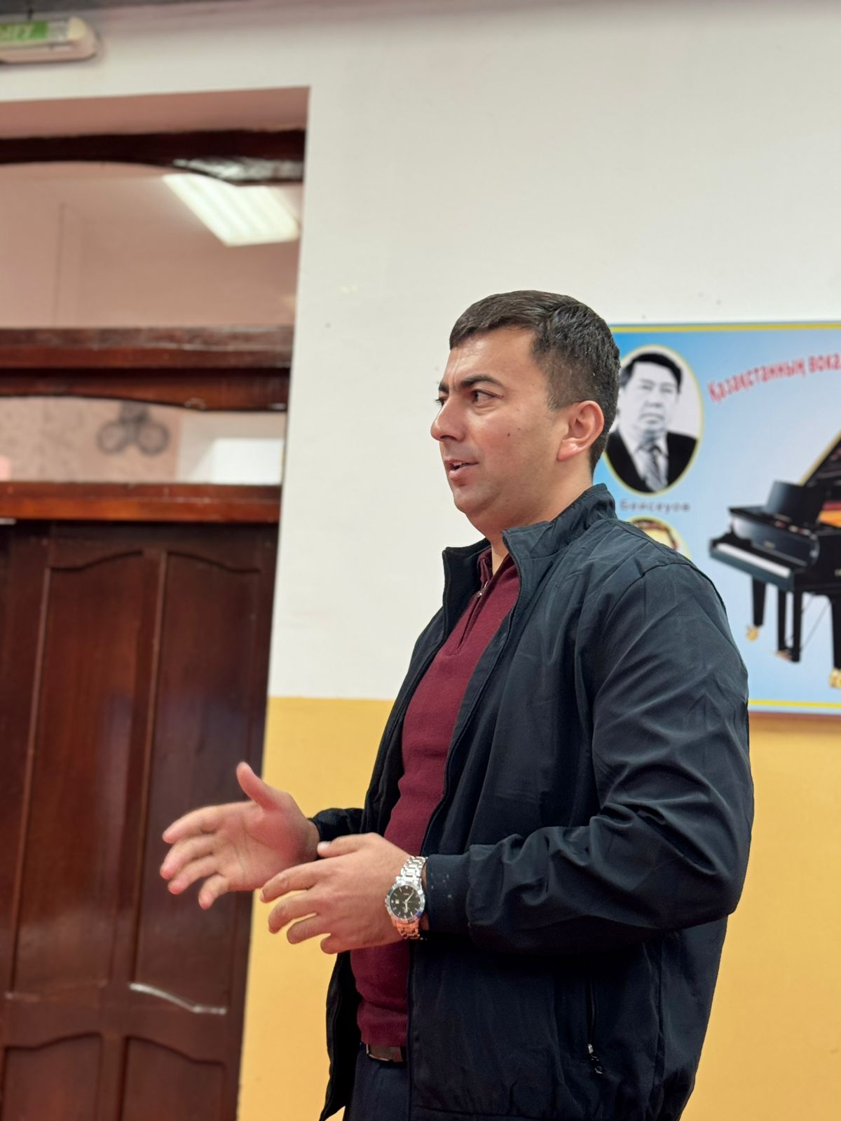 КӘСІПОДАҚ ӨКІЛДЕРІ ҰСТАЗДАРМЕН КЕЗДЕСУДЕ
