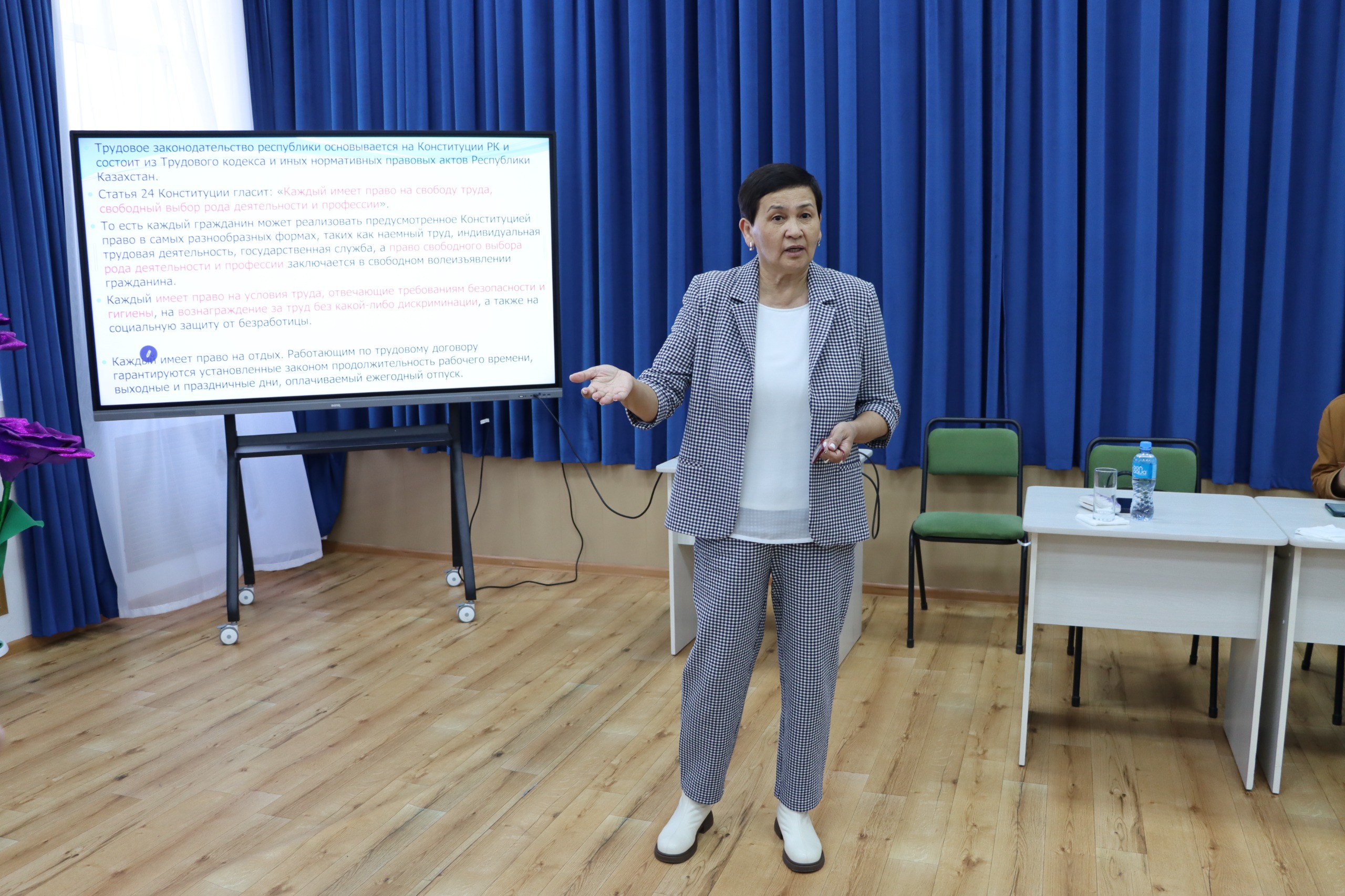 КАК РЕШАТЬ ТРУДОВЫЕ СПОРЫ: В ПАВЛОДАРСКОМ РАЙОНЕ ПРОШЕЛ ОБУЧАЮЩИЙ СЕМИНАР