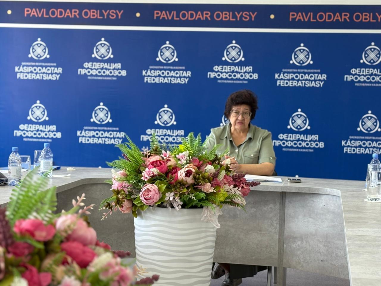 ИСПОЛКОМ ПАВЛОДАРСКОЙ ОБЛАСТНОЙ ОРГАНИЗАЦИИ: НАГРАЖДЕНИЯ, ЗАЩИТА ПРАВ И МОЛОДЕЖНЫЕ ИНИЦИАТИВЫ