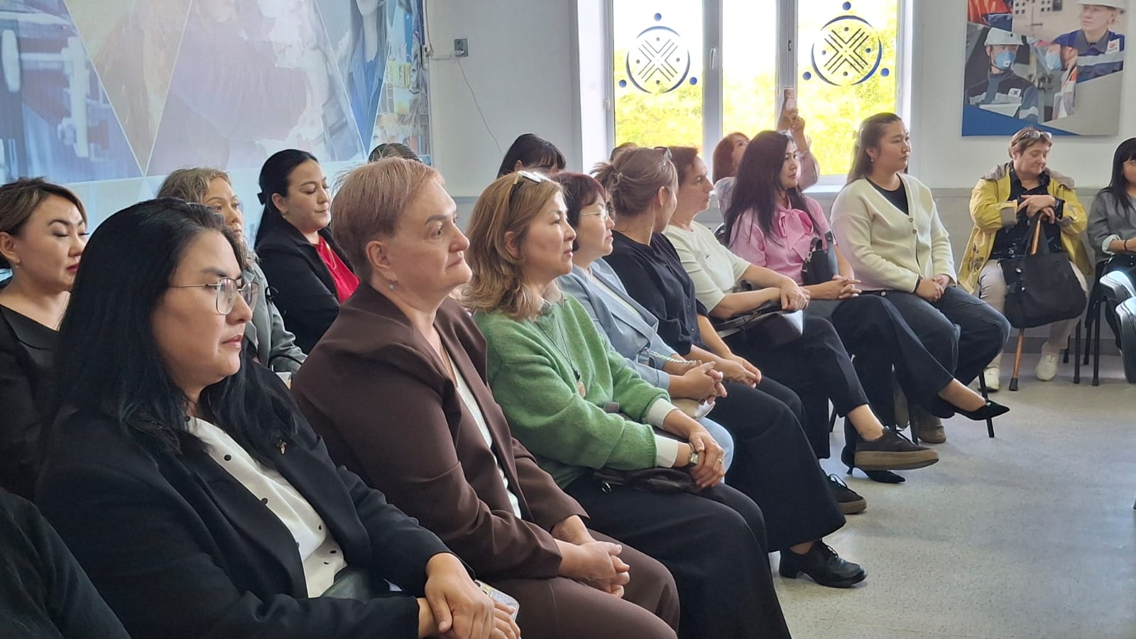 НОВЫЕ РЕШЕНИЯ И ПРИОРИТЕТЫ ПРОФСОЮЗНОГО ДВИЖЕНИЯ