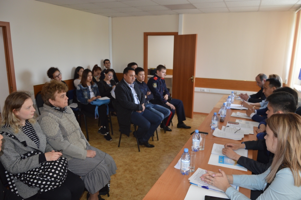 Қазақстан халқы Ассамблеясында жастар қанатымен кездесу өткізілді