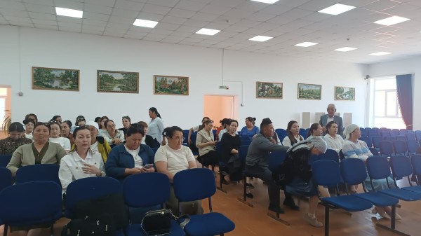 БЕЙНЕУДЕГІ КӘСІПОДАҚ МҮШЕЛЕРІМЕН КЕЗДЕСУЛЕР