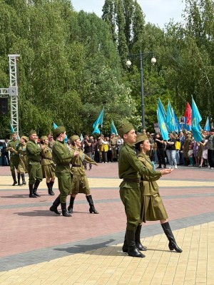 ШЫҒЫС ҚАЗАҚСТАН КӘСІПОДАҚТАРЫ ЖЕҢІС БАТЫРЛАРЫНА ТАҒЗЫМ ЕТТІ