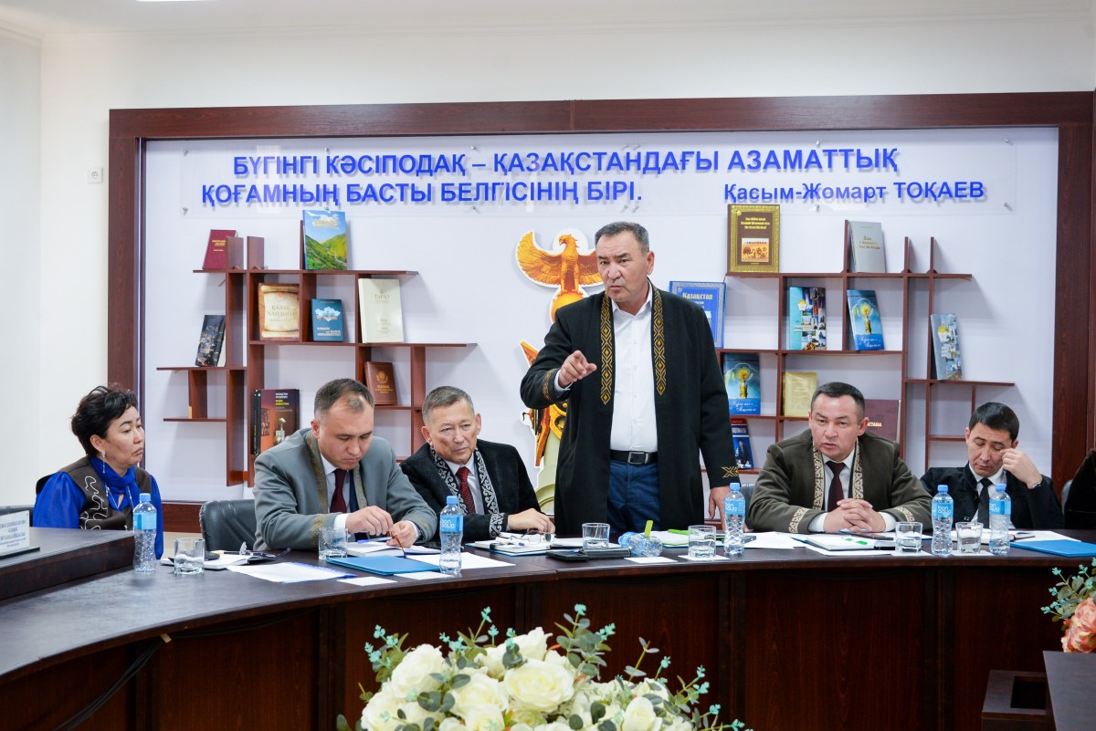 ЖАМБЫЛДА АТҚАРУ КОМИТЕТІНІҢ ОТЫРЫСЫ ӨТТІ