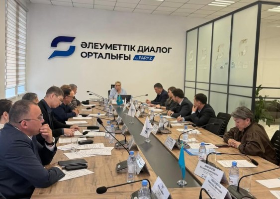 ЗАСЕДАНИЕ КОМИССИИ ПО РЕГУЛИРОВАНИЮ ТРУДОВЫХ ОТНОШЕНИЙ