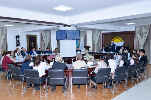 БАСТАУЫШ КӘСІПОДАҚ ТӨРАҒАЛАРЫНА АРНАЛҒАН СЕМИНАР