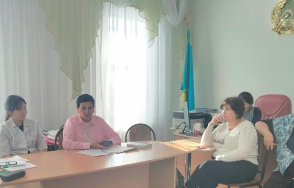 ДИАЛОГ О ПРАВАХ И ГАРАНТИЯХ: ВИЗИТ ПРЕДСТАВИТЕЛЕЙ ПРОФСОЮЗА В ПЕРВИЧНУЮ ОРГАНИЗАЦИЮ