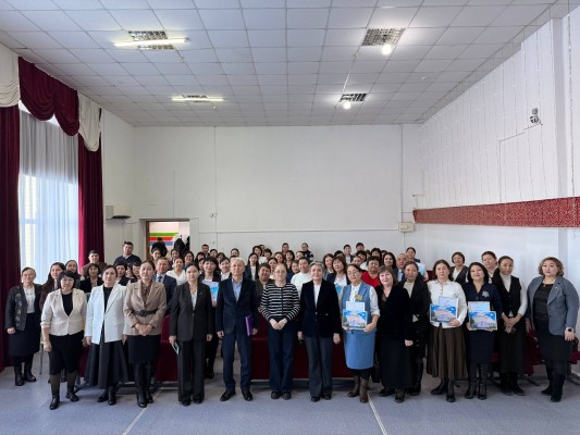ҰСТАЗ ЕҢБЕГІ – ҰДАЙЫ ҚОРҒАУДА: ОЙЫЛДА КӘСІПОДАҚ ЖҰМЫСЫНЫҢ ЕСЕБІ ТЫҢДАЛДЫ