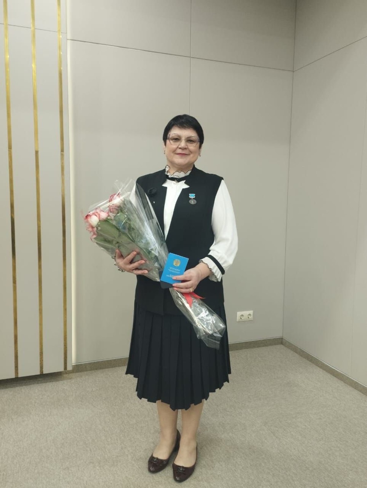 ЕҢБЕК АДАМЫ