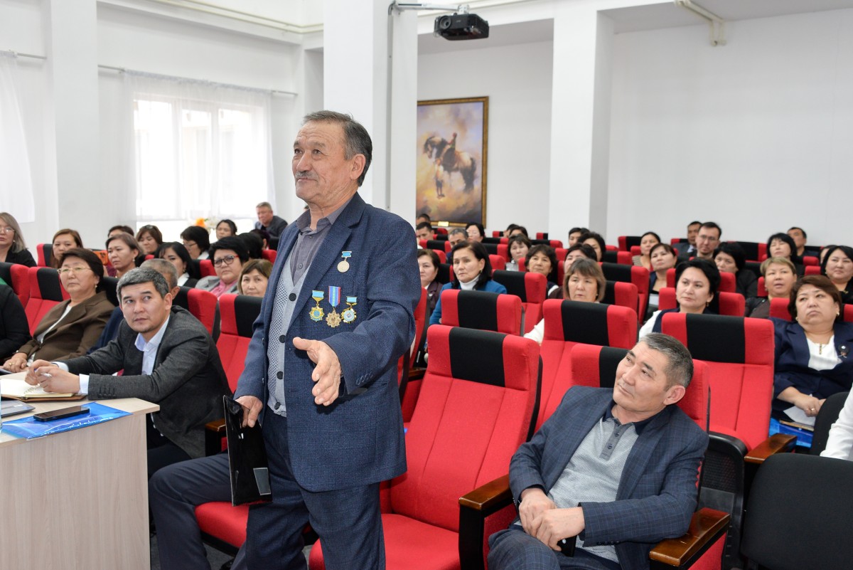 МОЙЫНҚҰМ АУДАНДЫҚ КОМИТЕТІНІҢ КЕЗЕКТІ ПЛЕНУМЫ ӨТТІ