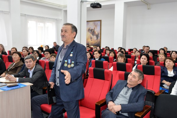 МОЙЫНҚҰМ АУДАНДЫҚ КОМИТЕТІНІҢ КЕЗЕКТІ ПЛЕНУМЫ ӨТТІ