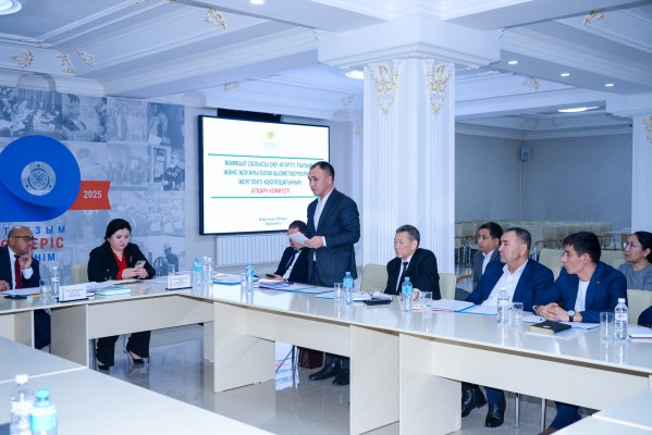 ЖАМБЫЛДА АТҚАРУ КОМИТЕТІНІҢ ОТЫРЫСЫ ӨТТІ