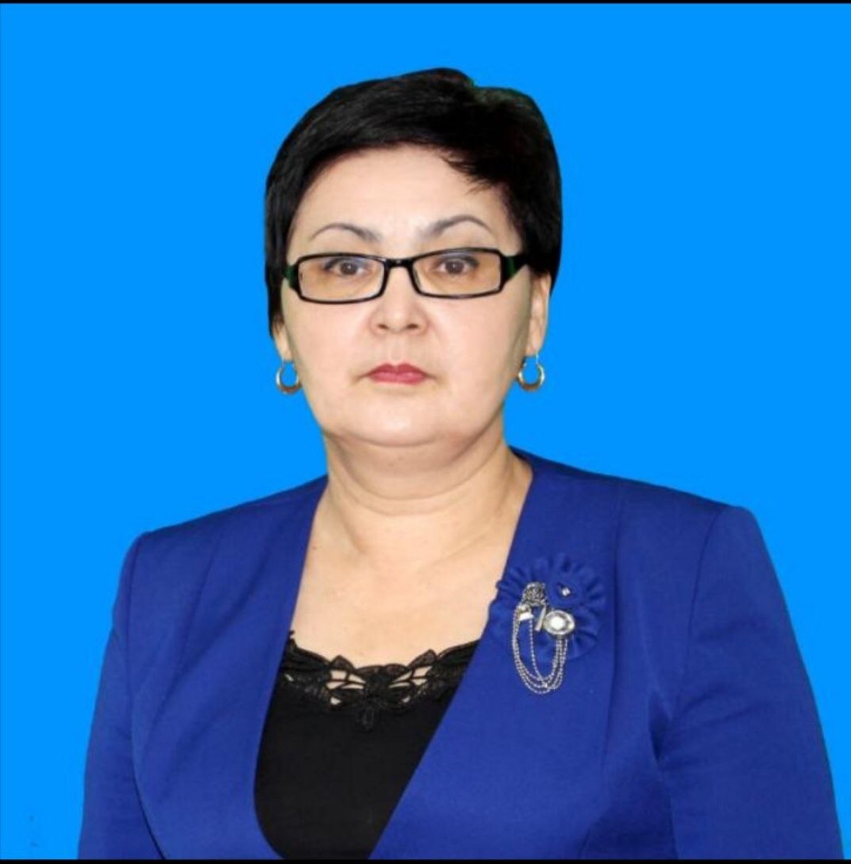 МЕКТЕП БАСШЫСЫНЫҢ АБЫРОЙЛЫ ЖОЛЫ