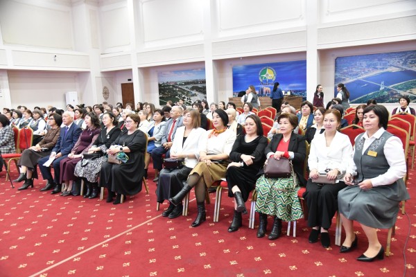 БАЛАЛАРДЫ ОҢАЛТУ ОРТАЛЫҒЫ ҚЫЗМЕТКЕРЛЕРІНІҢ ЕҢБЕГІ ЕЛЕНДІ