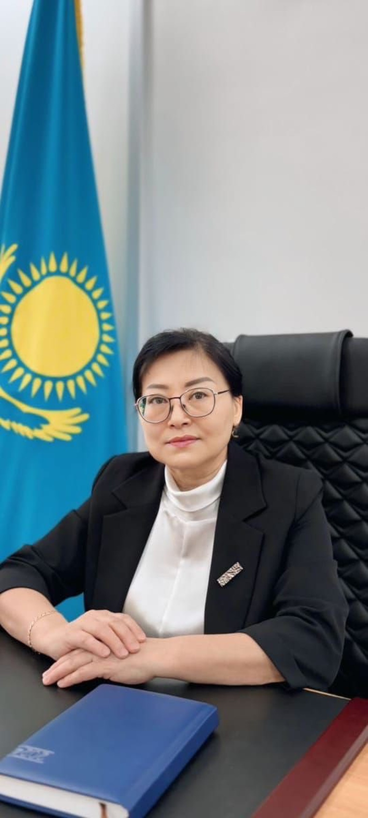 БІЛІКТІ МАМАН