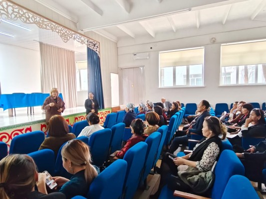 БЕЙНЕУДЕГІ КӘСІПОДАҚ МҮШЕЛЕРІМЕН КЕЛЕЛІ КЕЗДЕСУЛЕР