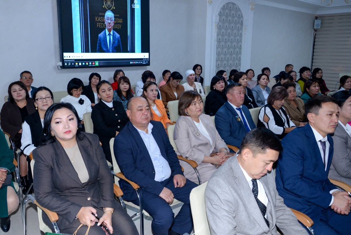 ҰСТАЗ ЕҢБЕГІ ҚҰРМЕТКЕ ЛАЙЫҚ