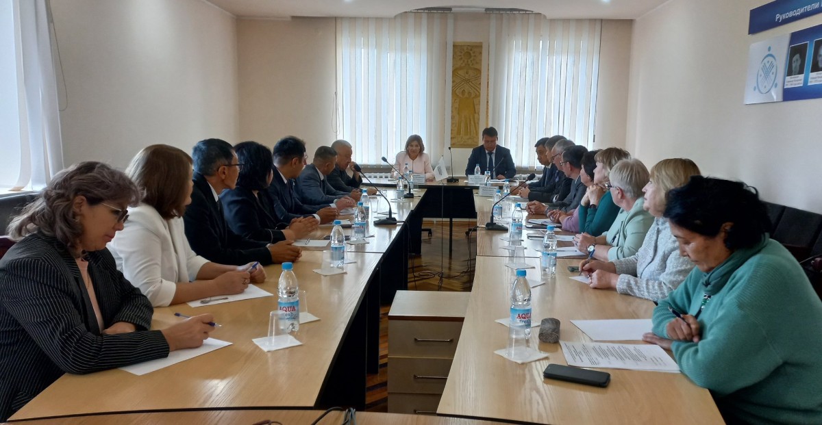 КӘСІПОДАҚ ПЕН БАСҚАРМАНЫҢ БІРЛЕСКЕН ЖҰМЫСЫ